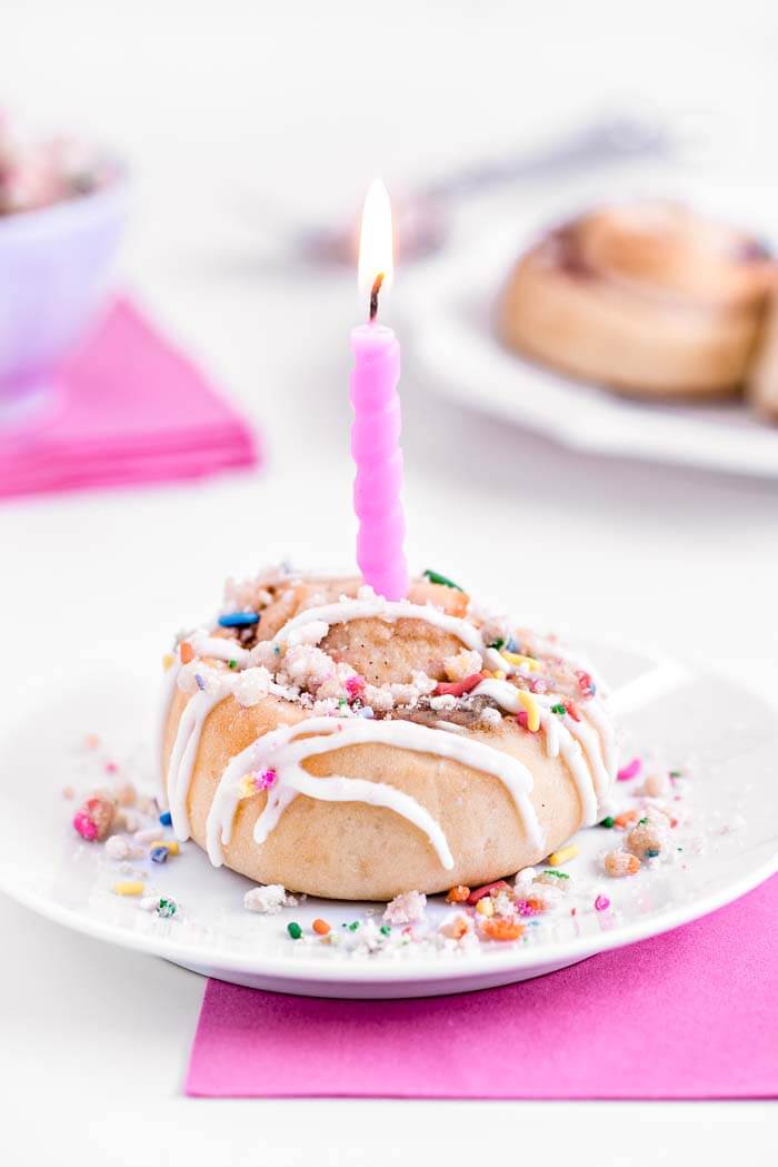 Birthday Cake Cinnamon Rolls | Sprinkles For Breakfast