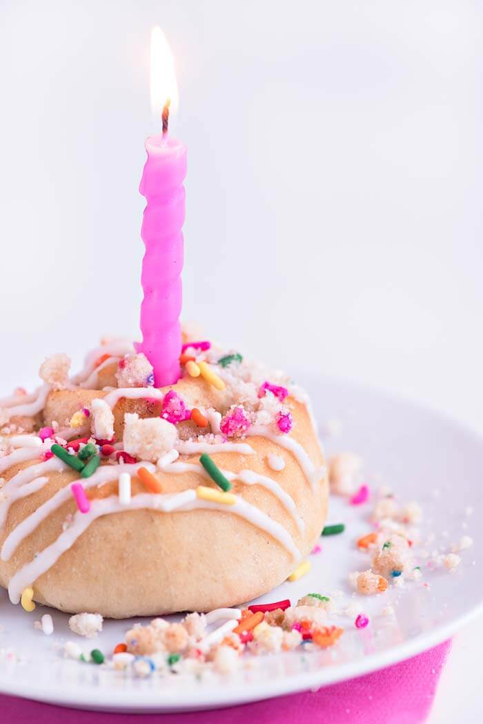Birthday Cake Cinnamon Rolls | Sprinkles For Breakfast