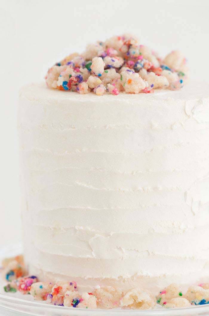 Best DIY Homemade Cake with Frosting