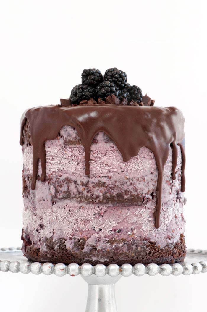 How to Make Blackberry Ice Cream Cake