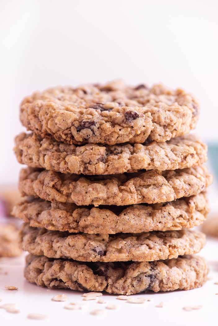 Chewy Oatmeal Raisin Cookies | Sprinkles For Breakfast