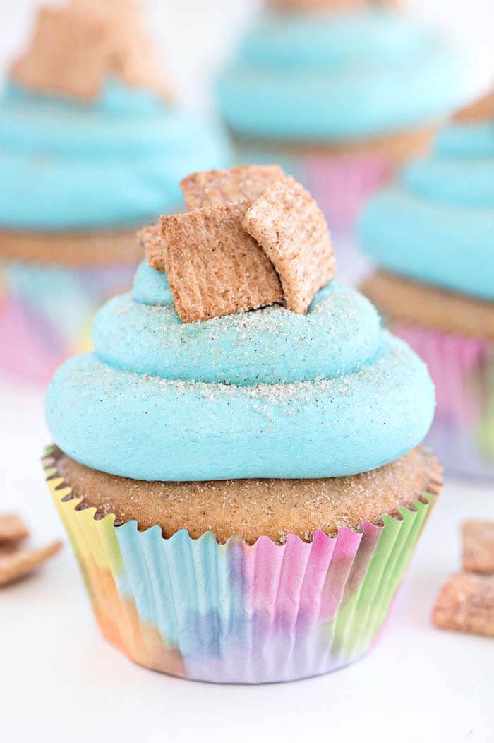 Homemade Cupcakes with Cinnamon Toast Crunch