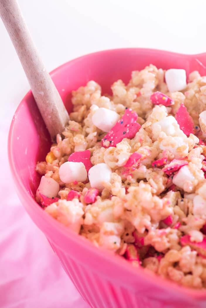 Circus Animal Rice Krispy Treats | Sprinkles For Breakfast