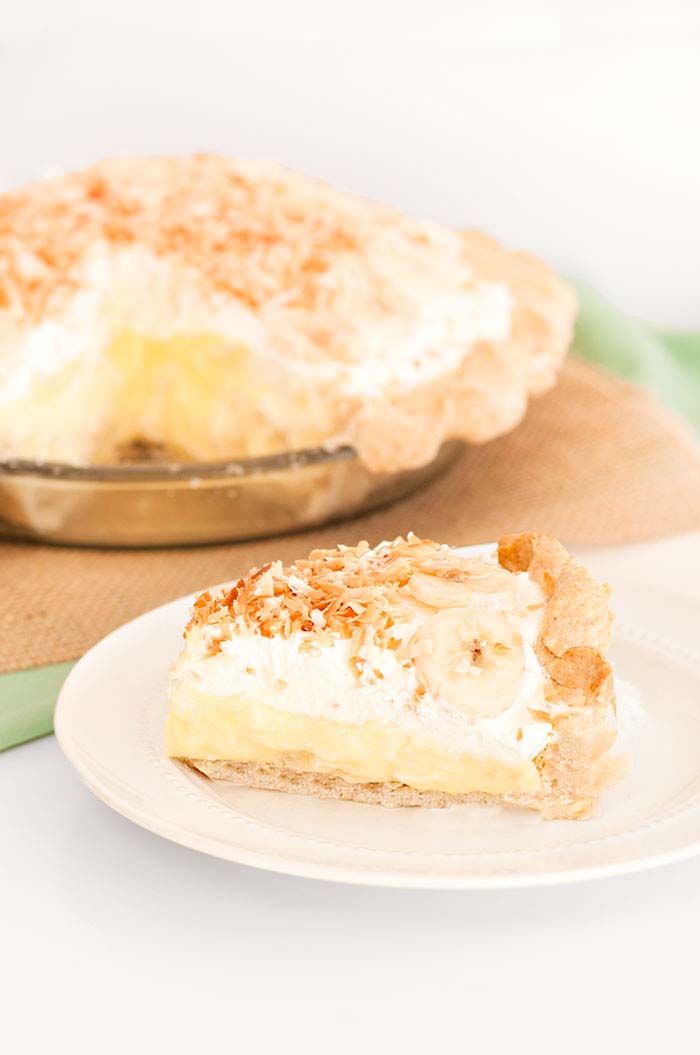 Homemade Pie Recipe With Banana and Coconut