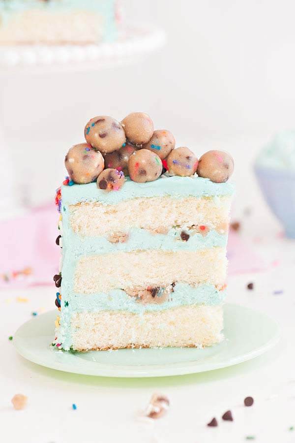 Full Tutorial on how to Make Cookie Dough Cake