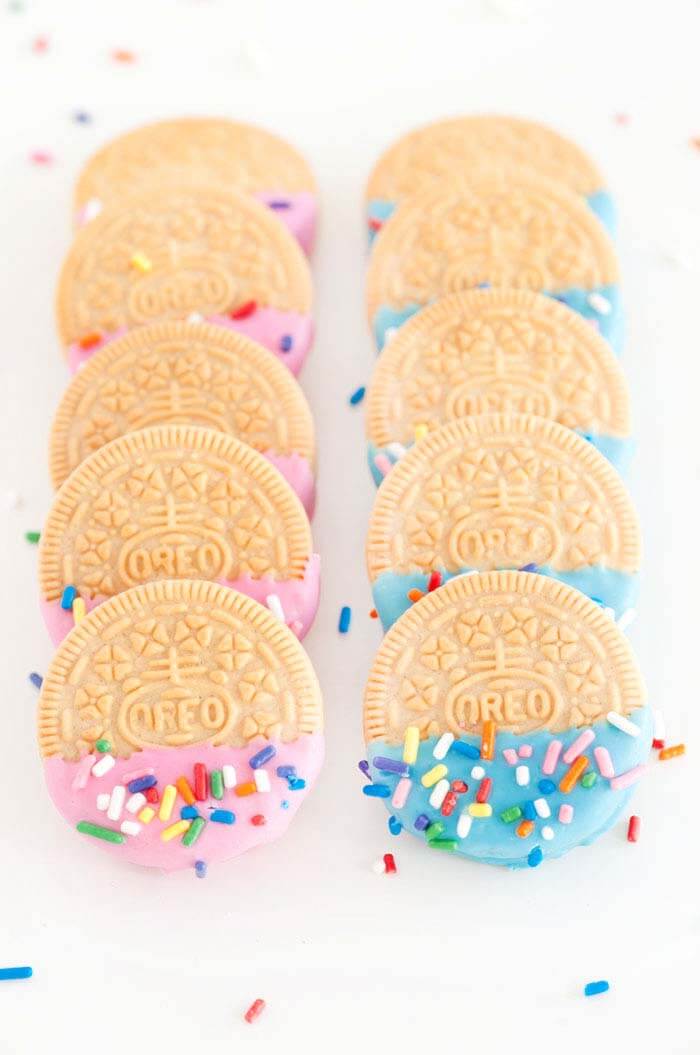 Quick and Easy Confetti Oreos Recipe