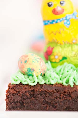 Quick and Easy Brownies with Food Coloring | Sprinkles For Breakfast