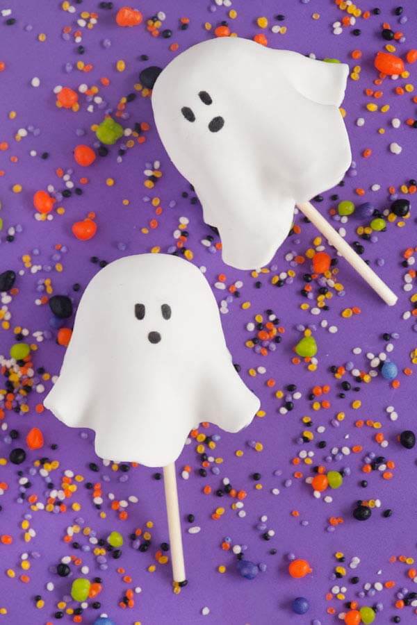 Learn To Bake Your own Halloween Cake Pops