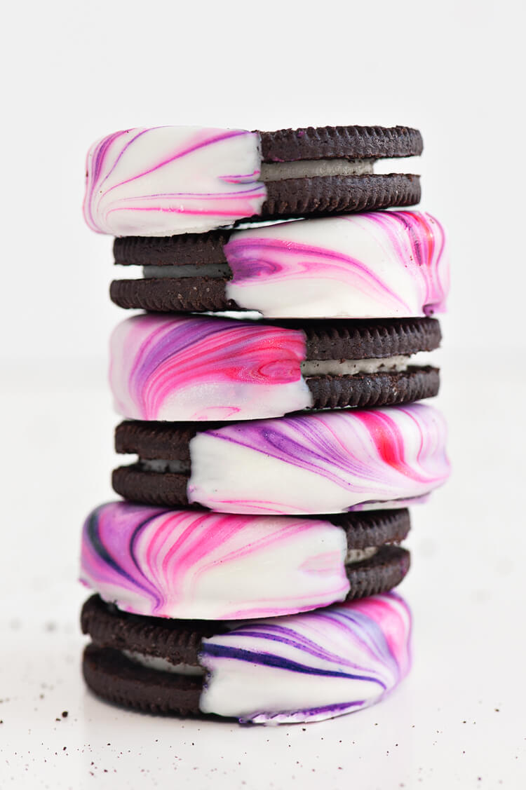 Stacked Oreos | Sprinkles For Breakfast