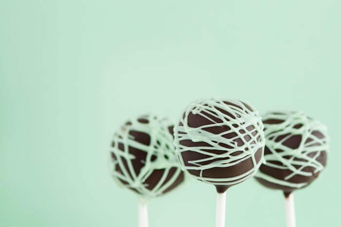 Full Recipe for DIY Cake Pops | Sprinkles For Breakfast