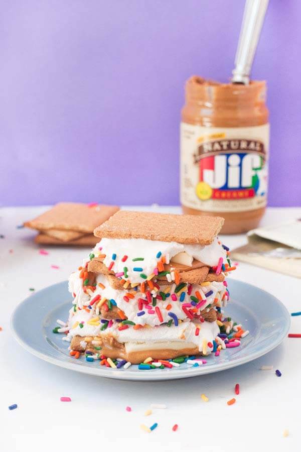 Quick and Easy Homemade Peanut Butter S'mores