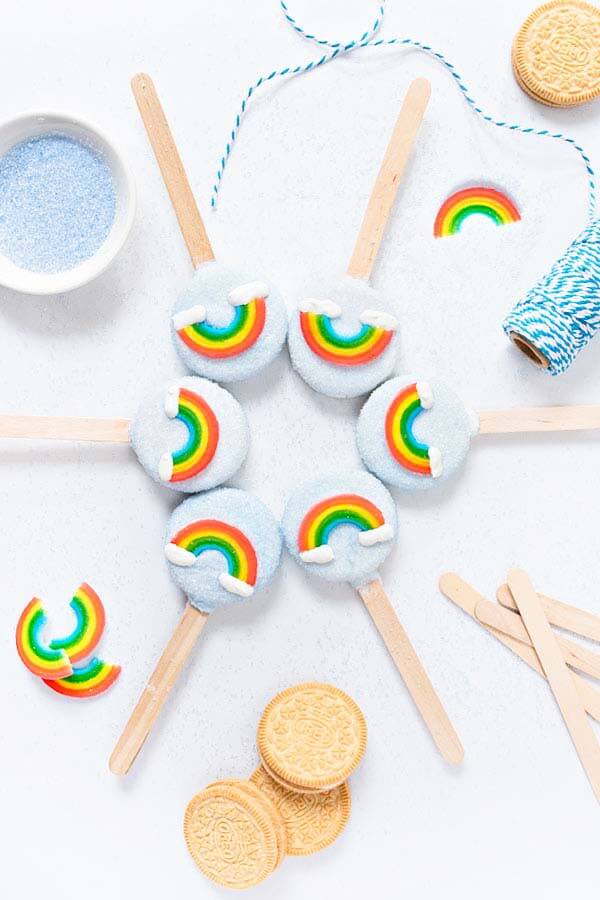 How to Bake Rainbow Pops
