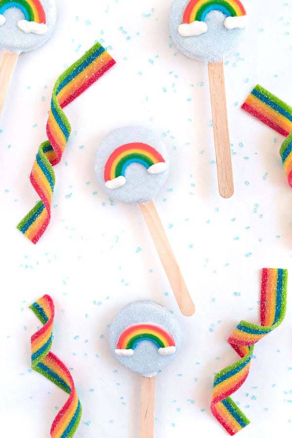 How to Bake Rainbow Pops