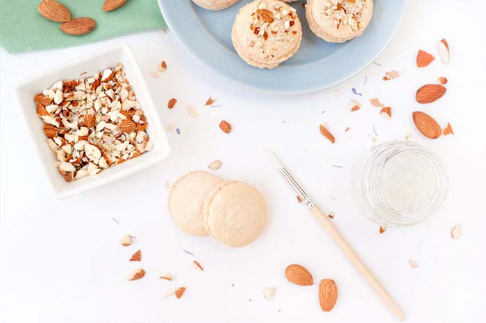 Homemade Macaron Recipe with Vanilla and Almonds